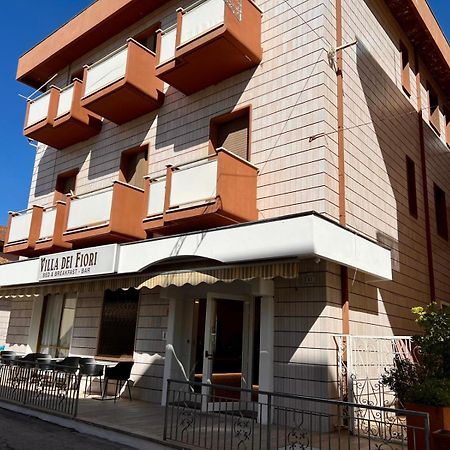 Hotel Villa Dei Fiori Bellaria-Igea Marina Eksteriør billede