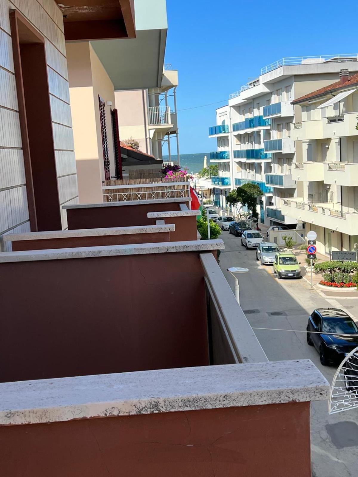 Hotel Villa Dei Fiori Bellaria-Igea Marina Eksteriør billede