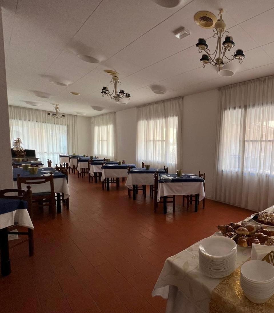 Hotel Villa Dei Fiori Bellaria-Igea Marina Eksteriør billede