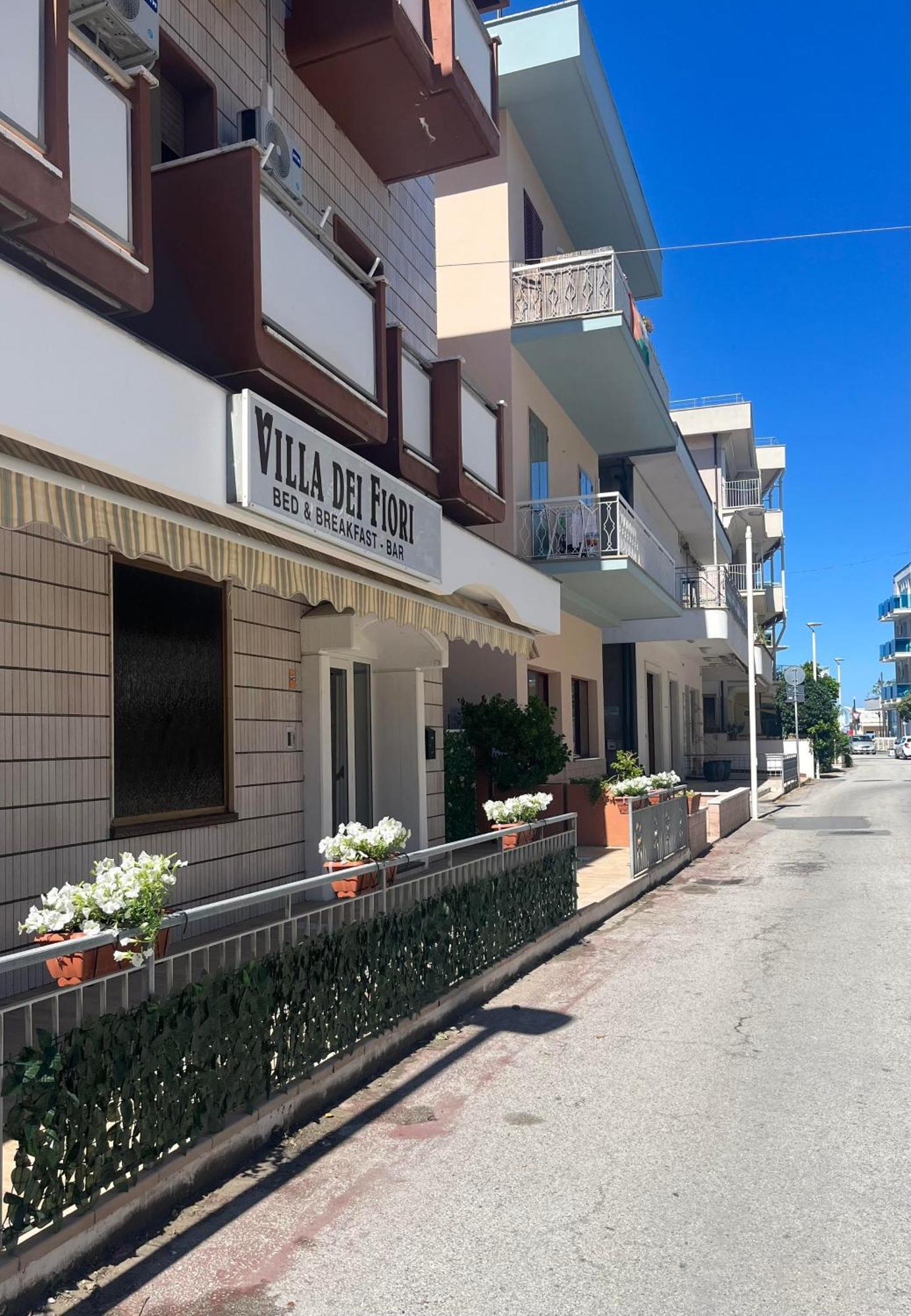 Hotel Villa Dei Fiori Bellaria-Igea Marina Eksteriør billede